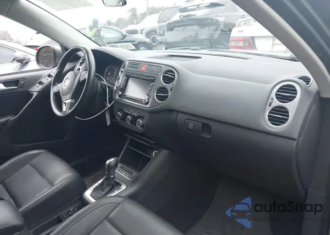 2011 Volkswagen Tiguan Se z USA, uszkodzony, nr VIN WVGAV7AX3BW520151